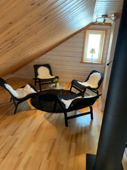 Cabin In Bruksvallarna ภายนอก รูปภาพ